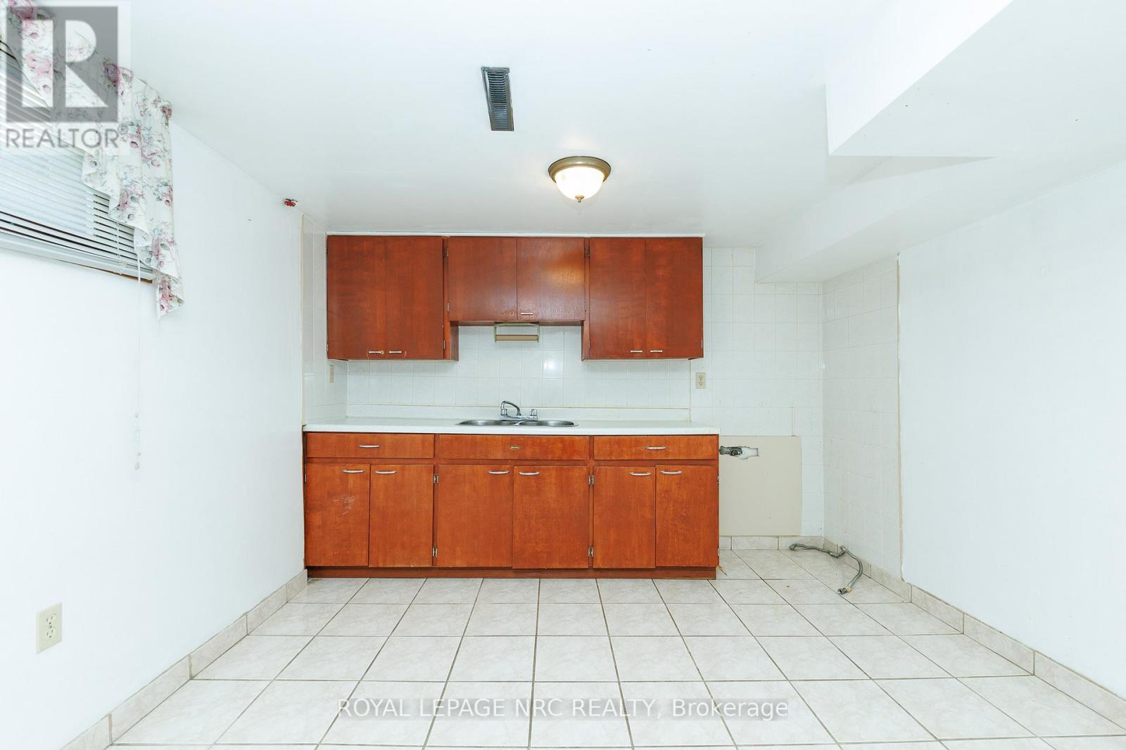 409 Broadway Avenue, Welland, Ontario  L3C 5M3 - Photo 22 - X13650802