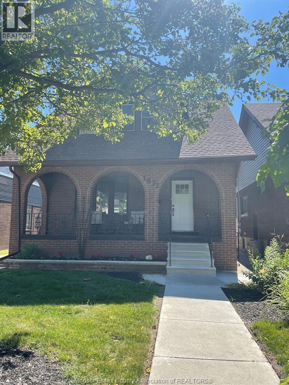 MLS# 26019211: 1677 Victoria AVENUE, Windsor, Canada