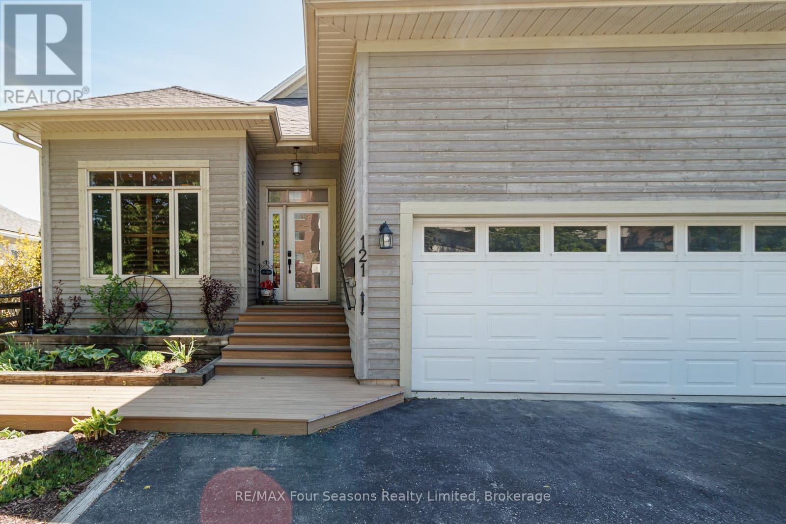 121 Elm Street, Collingwood, Ontario  L9Y 3J3 - Photo 4 - S13650734