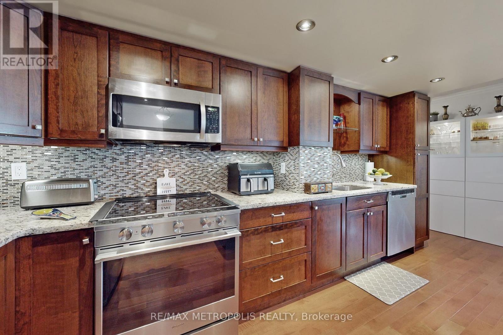 1906 - 23 Lorraine Drive, Toronto, Ontario  M2N 6Z6 - Photo 14 - C13650834