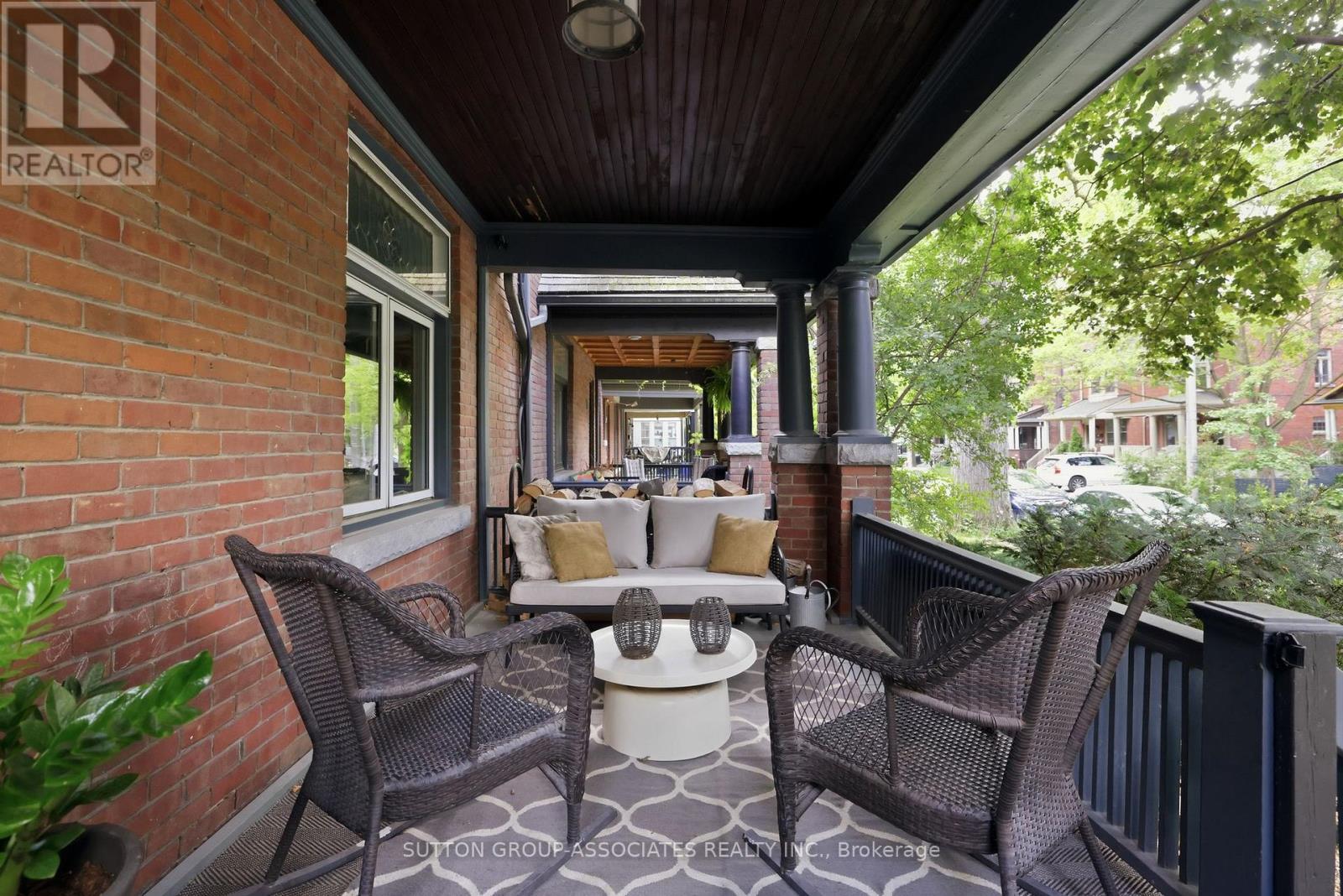 33 Albany Avenue, Toronto, Ontario  M5R 3C2 - Photo 2 - C13650864