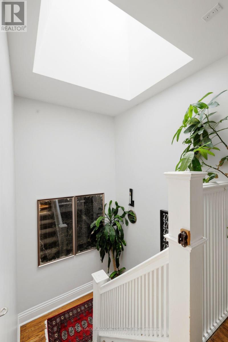 33 Albany Avenue, Toronto, Ontario  M5R 3C2 - Photo 32 - C13650864
