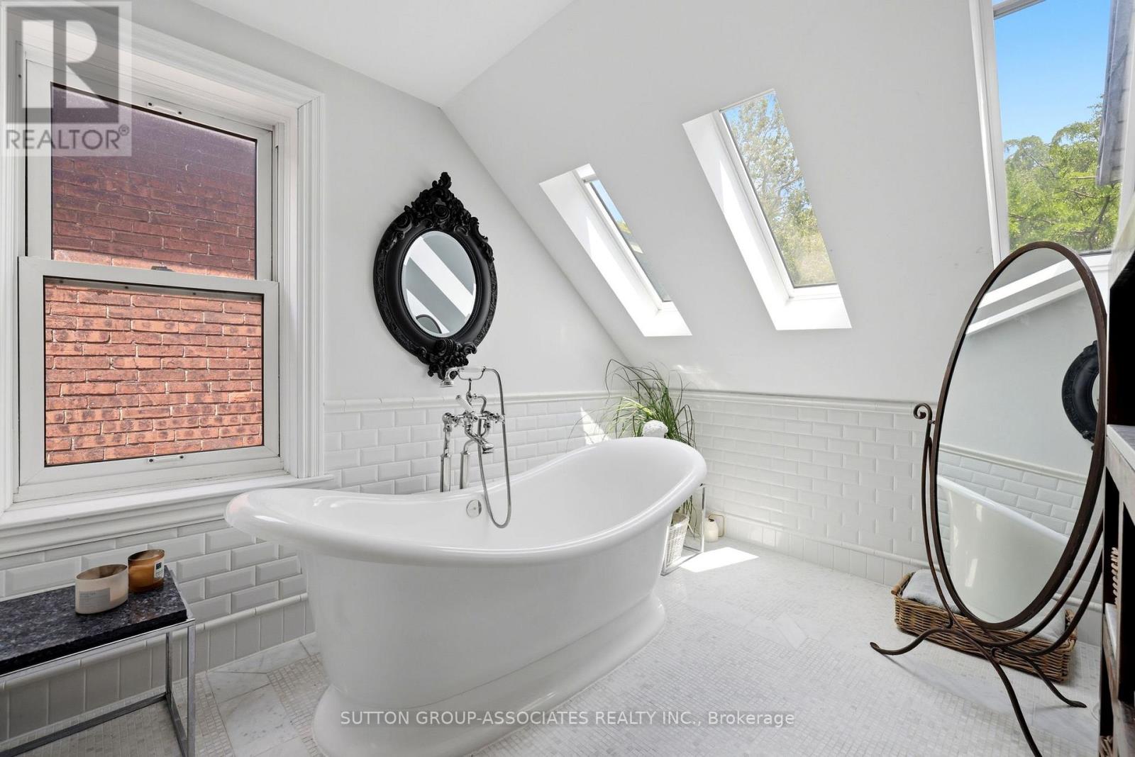 33 Albany Avenue, Toronto, Ontario  M5R 3C2 - Photo 36 - C13650864
