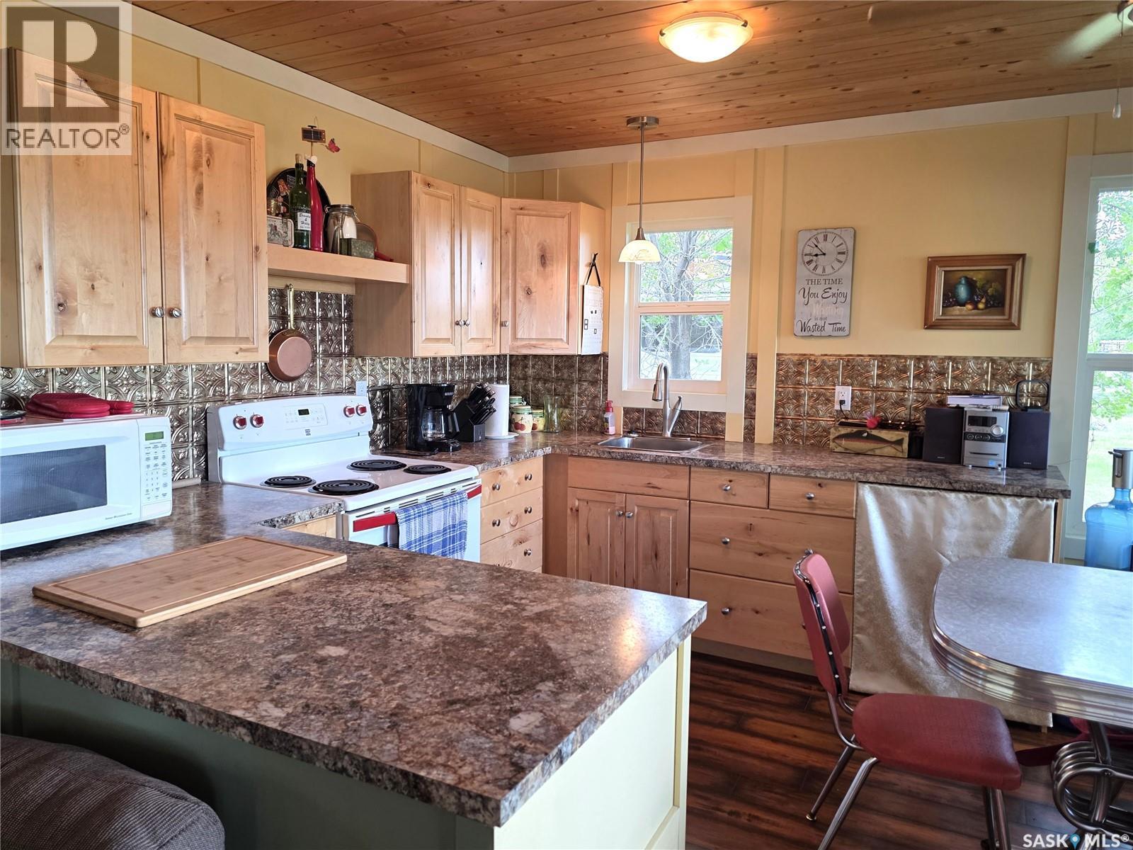 92 Pelican Drive, Lake Diefenbaker, Saskatchewan  S0L 0C0 - Photo 5 - SK041816