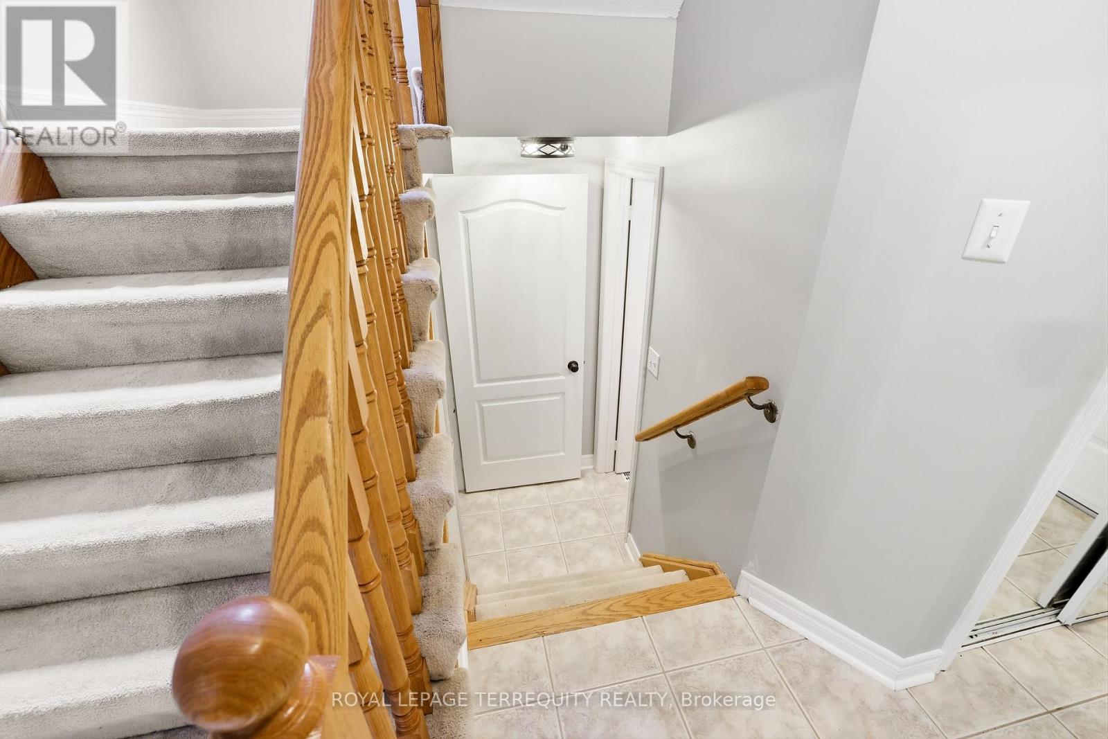 8 Sinden Drive, Whitby, Ontario  L1M 2B8 - Photo 22 - E13650666