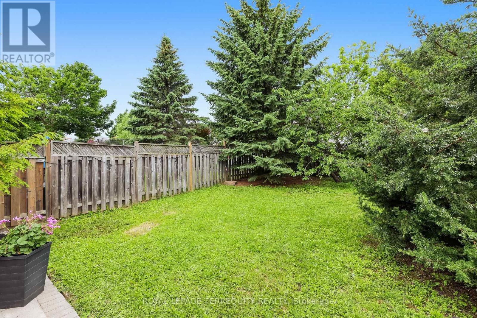 8 Sinden Drive, Whitby, Ontario  L1M 2B8 - Photo 45 - E13650666