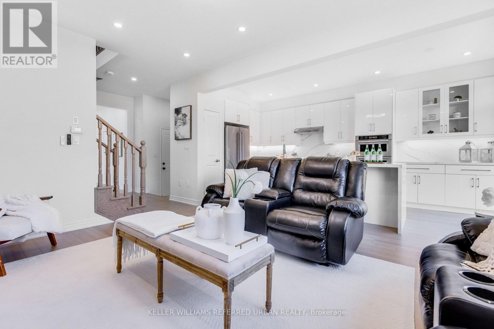 73 Armilia Place, Whitby, Ontario  L1P 0P7 - Photo 17 - E13650670