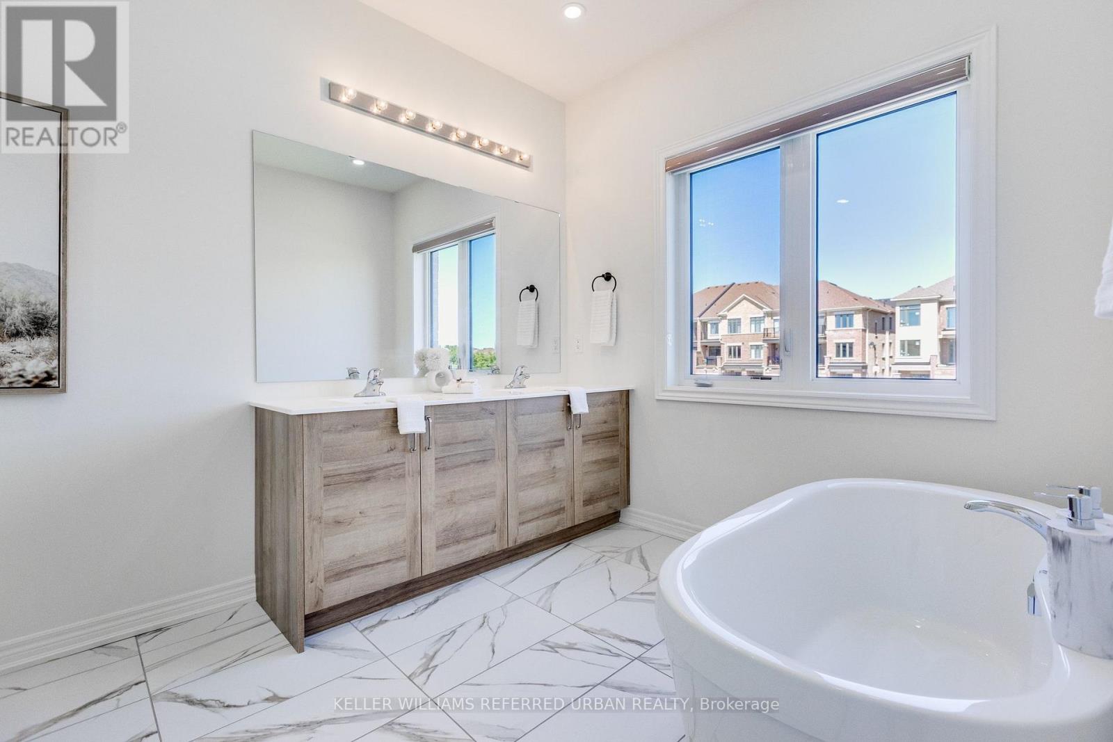 73 Armilia Place, Whitby, Ontario  L1P 0P7 - Photo 32 - E13650670