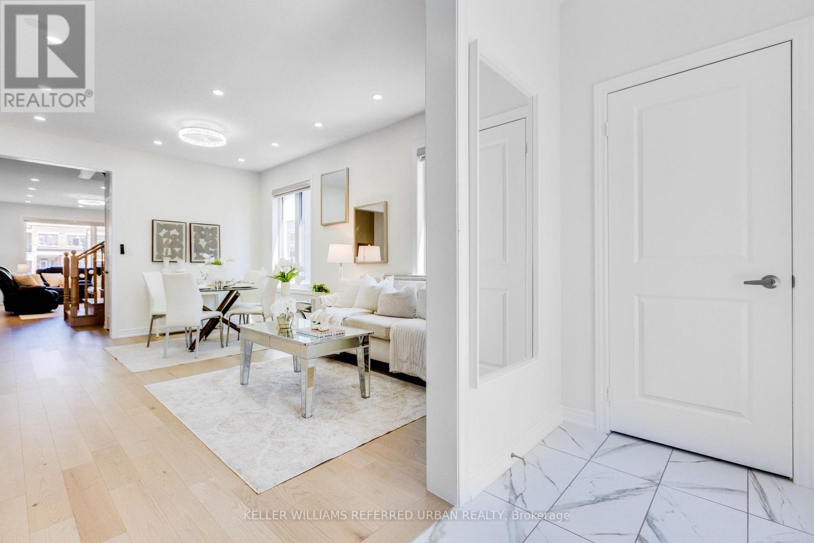 73 Armilia Place, Whitby, Ontario  L1P 0P7 - Photo 6 - E13650670