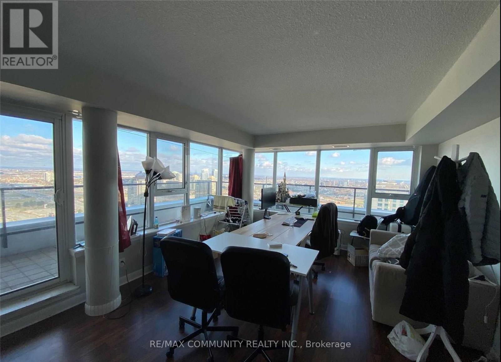 Lph01 - 25 Town Centre Crescent, Toronto, Ontario  M1P 0B4 - Photo 2 - E13650780