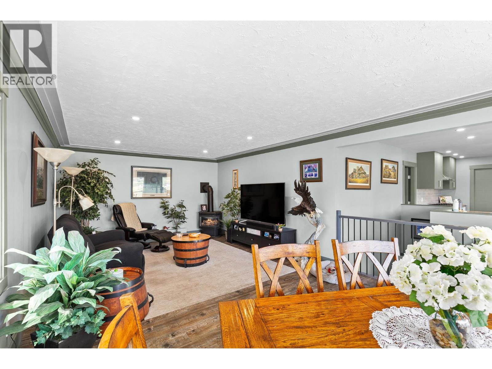 6902 Old Kamloops Road, Vernon, British Columbia  V1H 1W1 - Photo 46 - 10391718