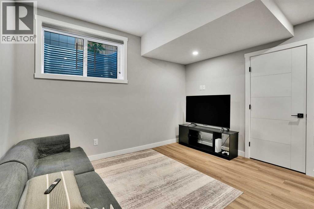1757 45 Street Nw, Calgary, Alberta  T3B 0P2 - Photo 27 - A2328726