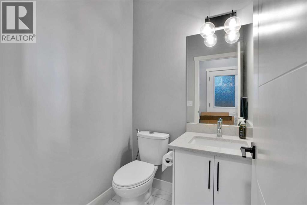1757 45 Street Nw, Calgary, Alberta  T3B 0P2 - Photo 15 - A2328726