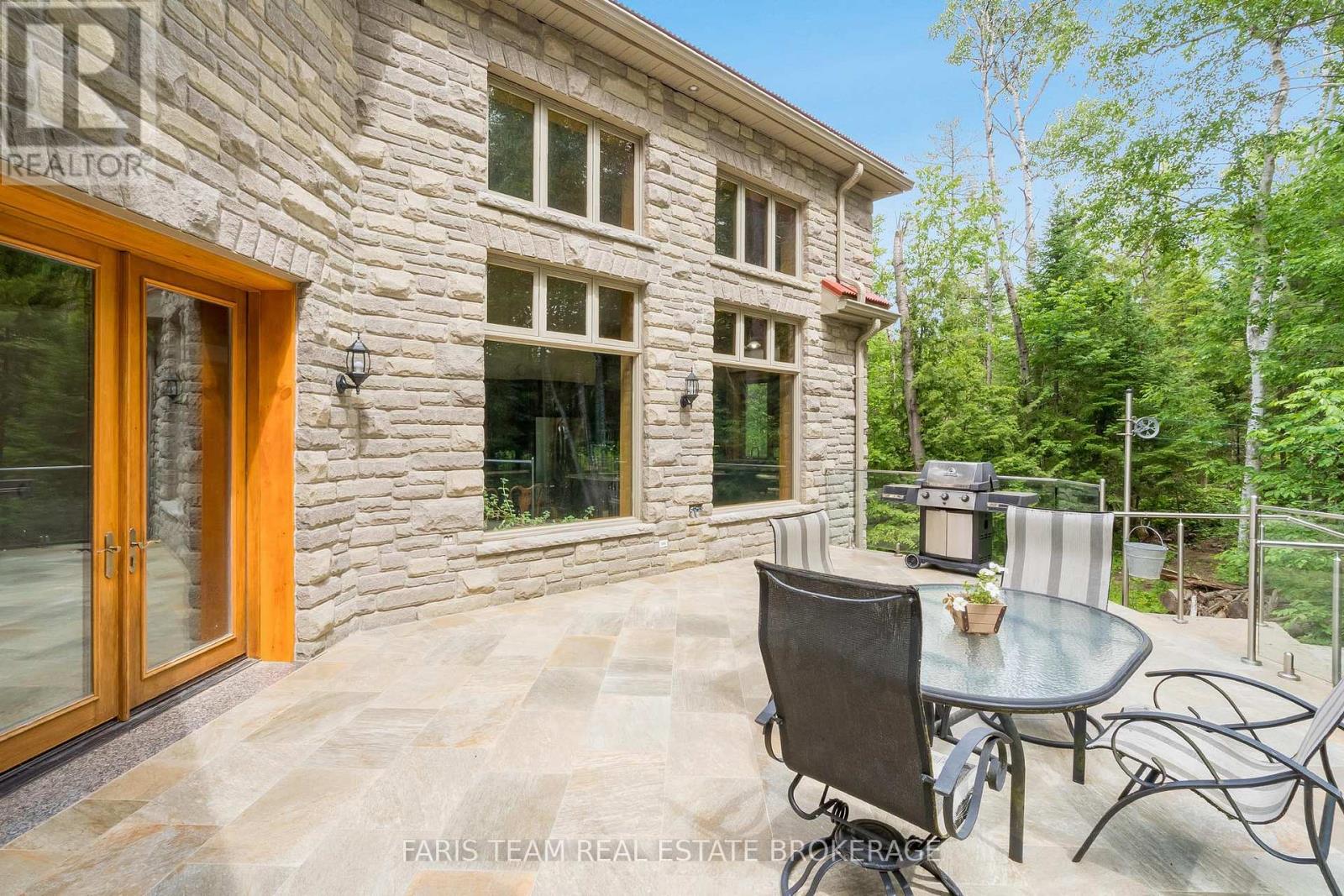 636 Harbour Street, Innisfil, Ontario  L0L 1K0 - Photo 32 - N13650608