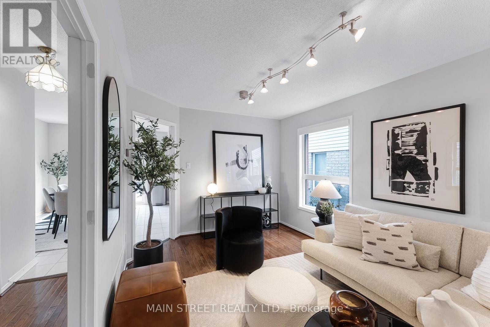 478 Heddle Crescent, Newmarket, Ontario L3X 2J3 - Photo 6 - N13650610