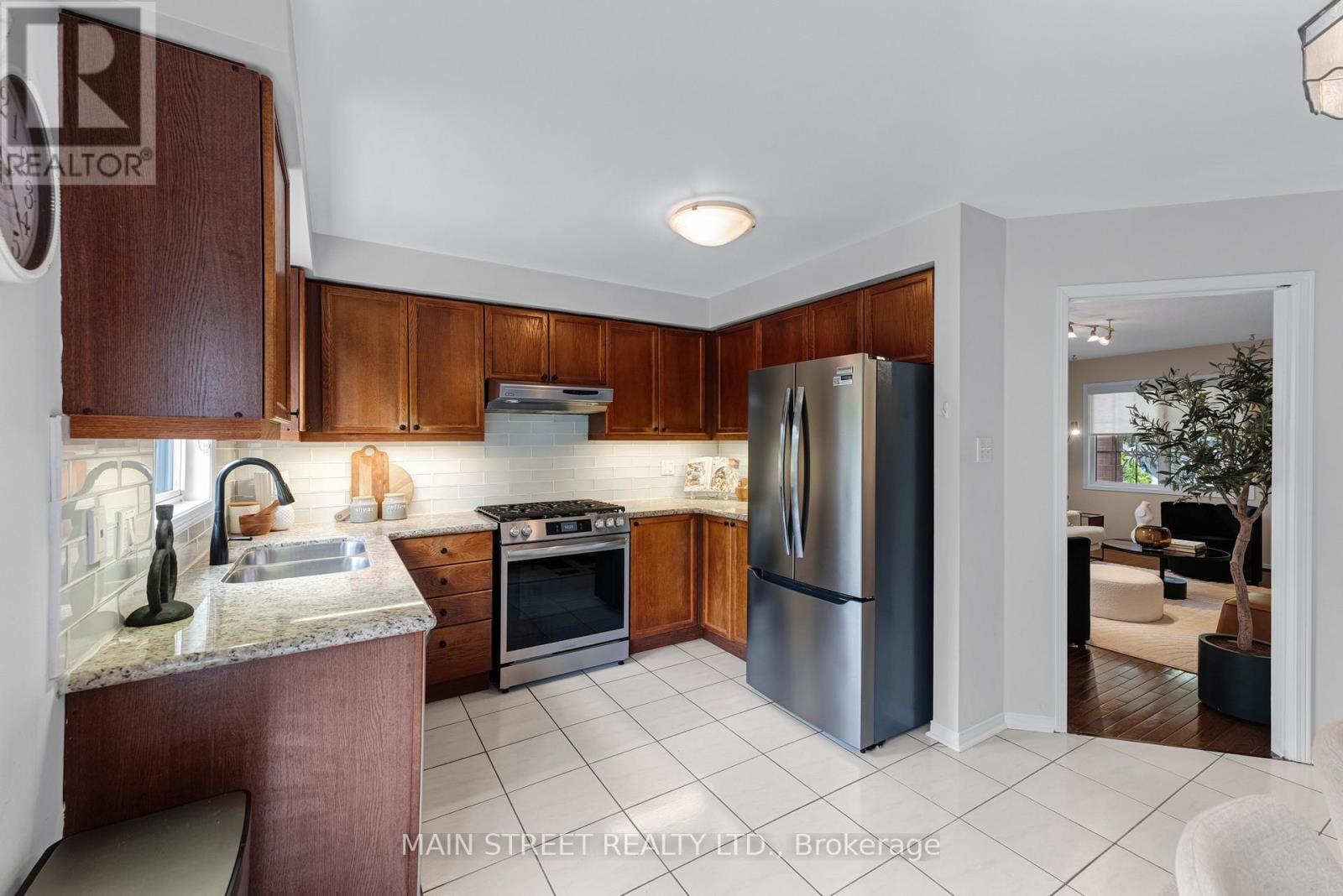 478 Heddle Crescent, Newmarket, Ontario L3X 2J3 - Photo 9 - N13650610