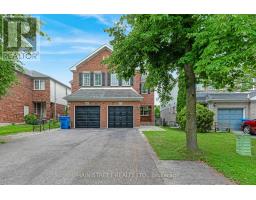478 HEDDLE CRESCENT, Newmarket, Ontario