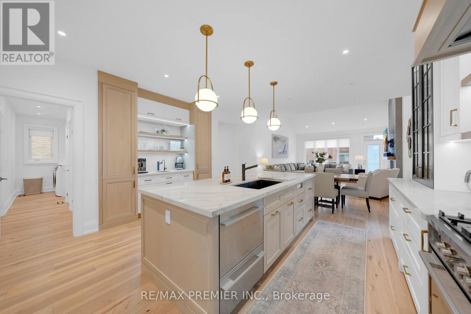 37 Walls Crescent, New Tecumseth (Tottenham), Ontario  L0G 1W0 - Photo 11 - N13650616