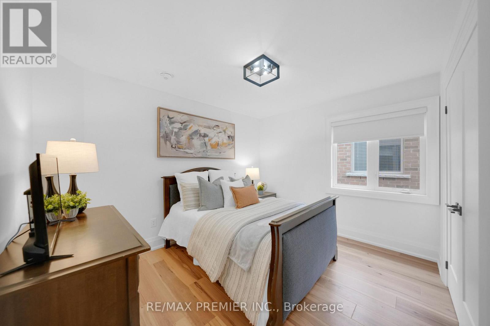 37 Walls Crescent, New Tecumseth (Tottenham), Ontario  L0G 1W0 - Photo 34 - N13650616
