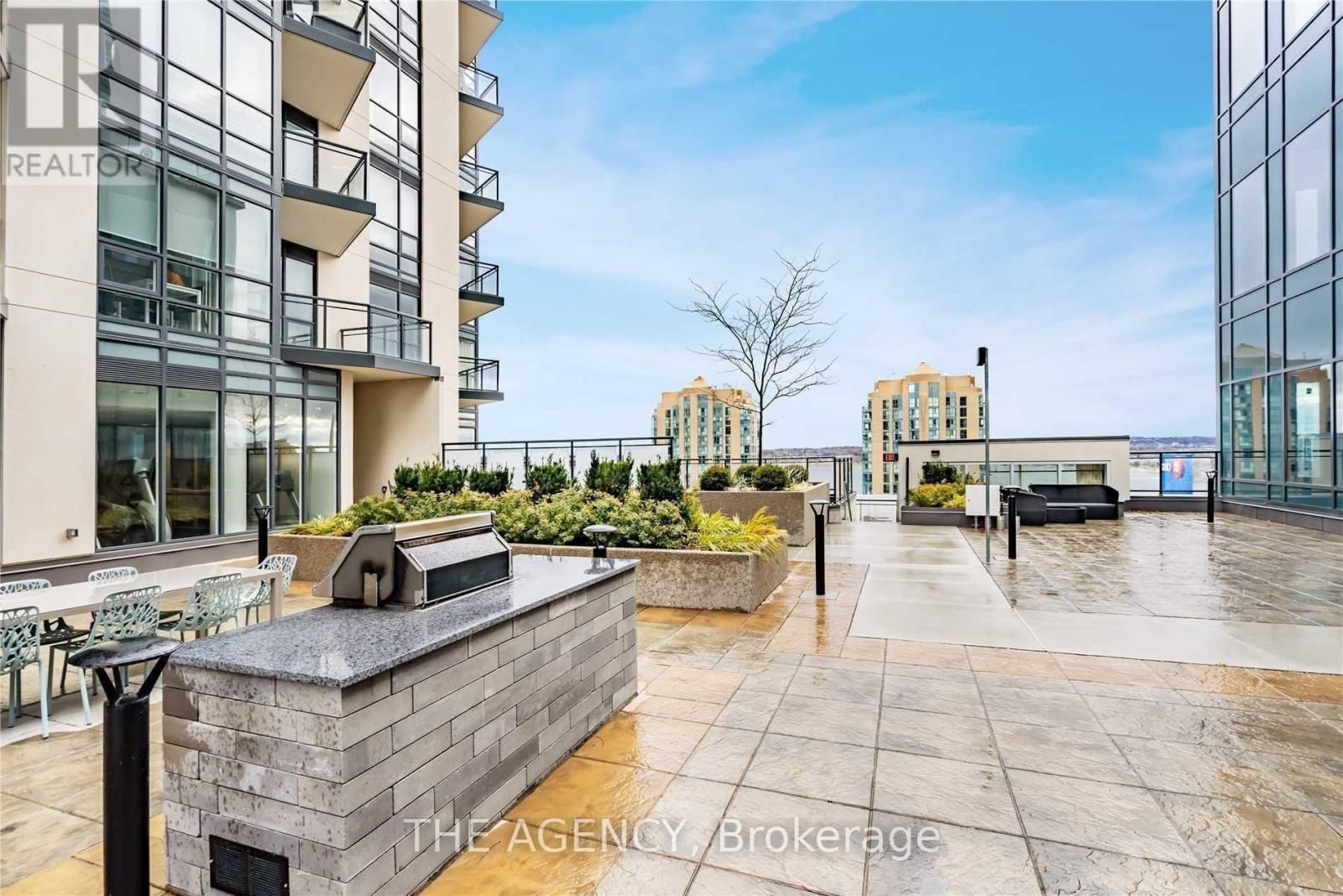 611 - 111 Worsley Street, Barrie (City Centre), Ontario  L4M 1M1 - Photo 3 - S13650816