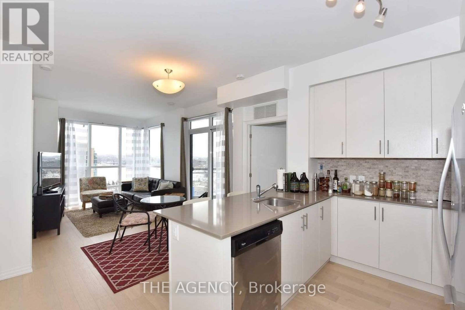 611 - 111 Worsley Street, Barrie (City Centre), Ontario  L4M 1M1 - Photo 4 - S13650816