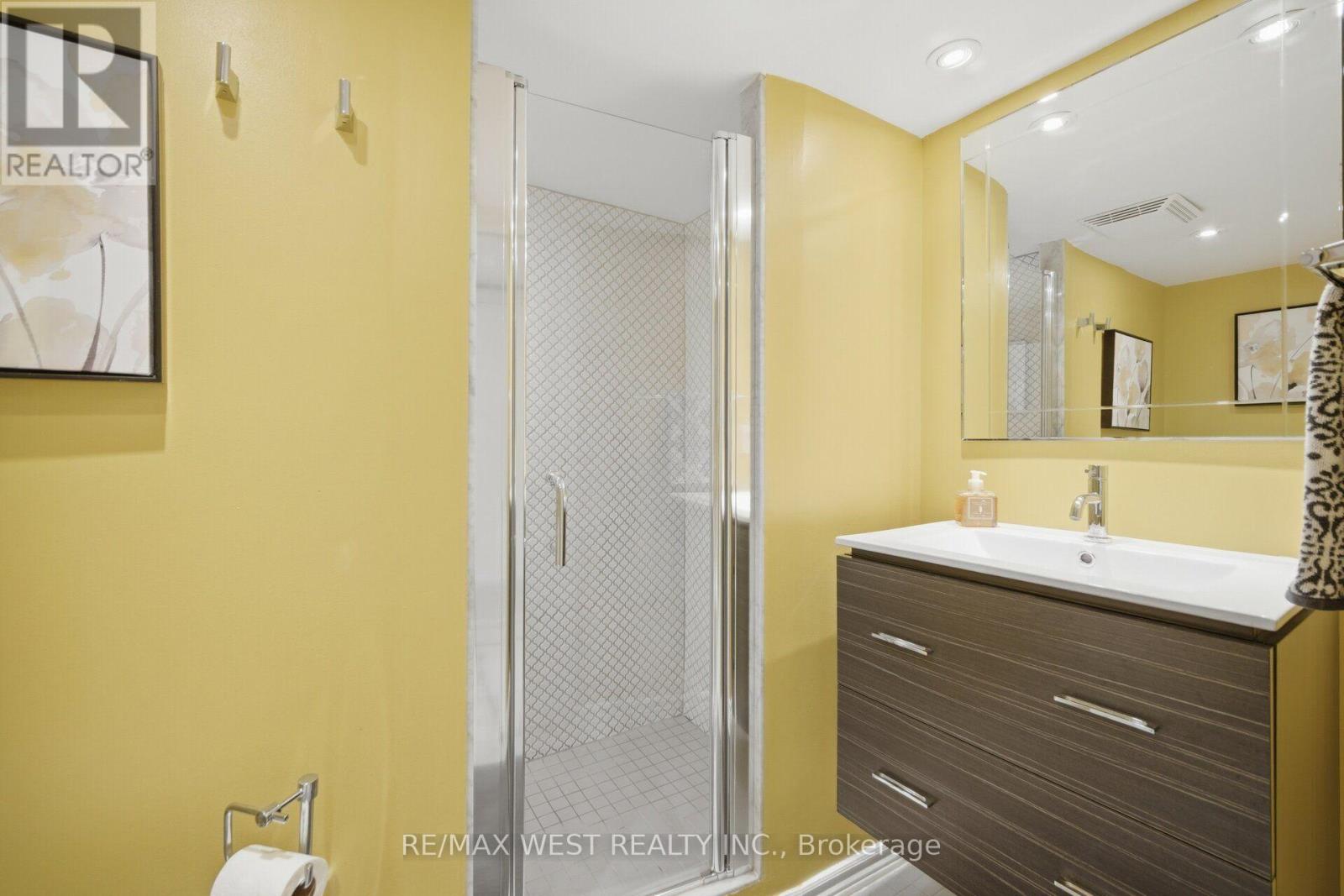 151 Jane Street, Toronto, Ontario  M6S 3Y8 - Photo 33 - W13650606
