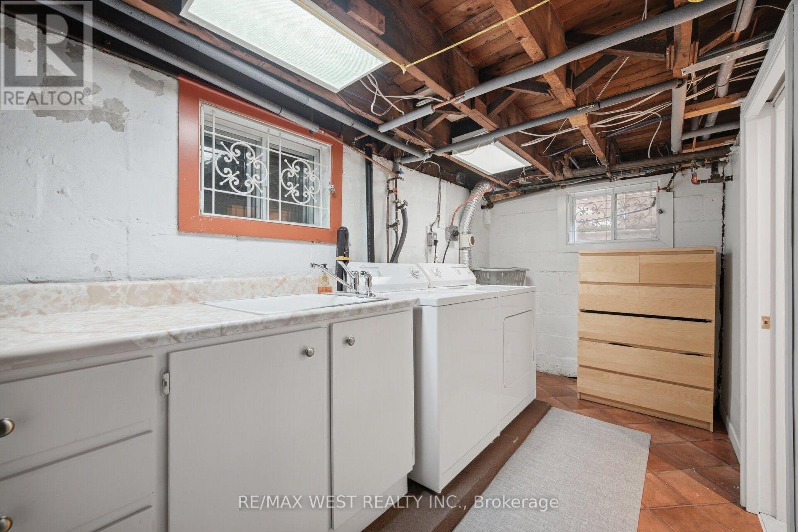 151 Jane Street, Toronto, Ontario  M6S 3Y8 - Photo 35 - W13650606