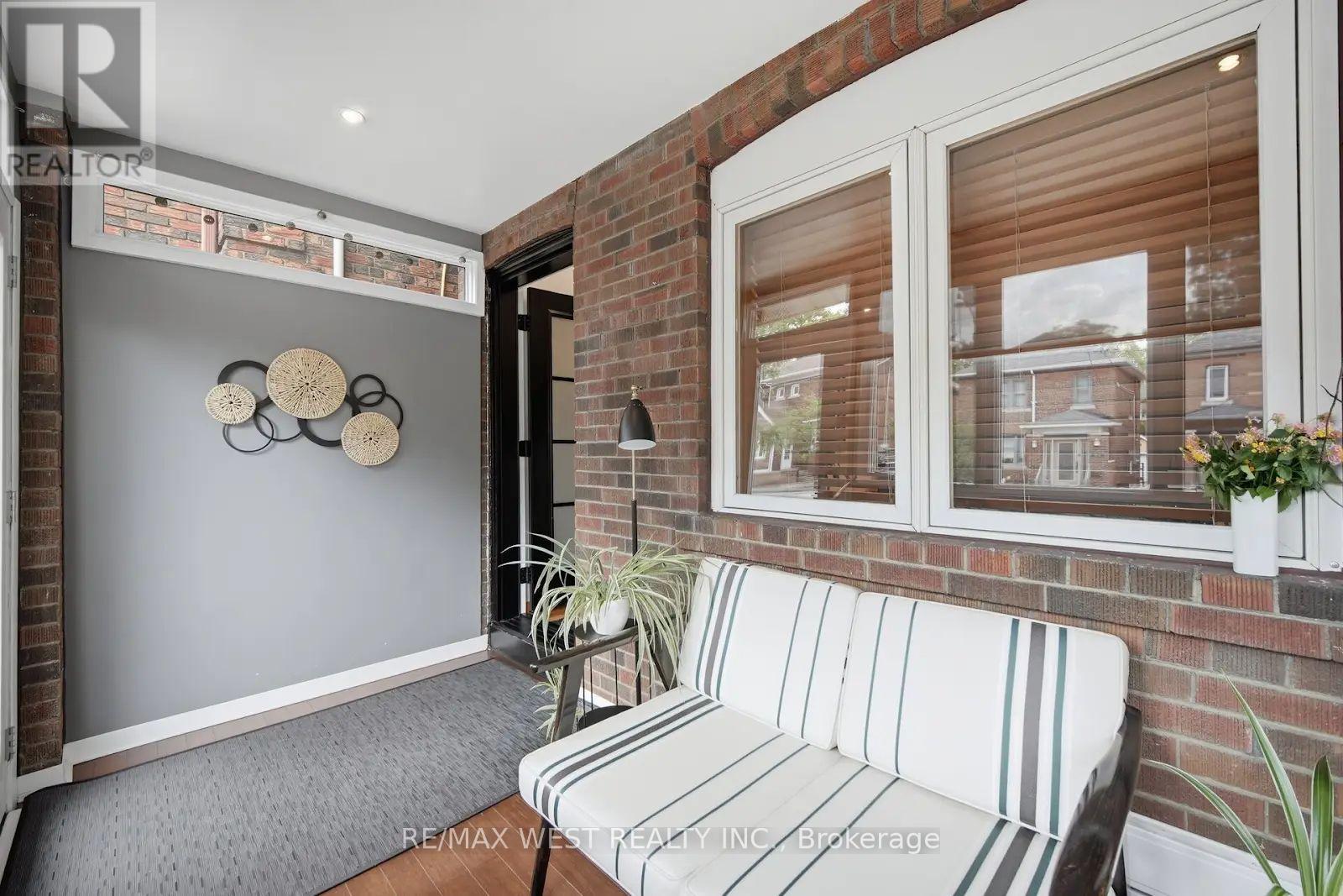 151 Jane Street, Toronto, Ontario  M6S 3Y8 - Photo 5 - W13650606