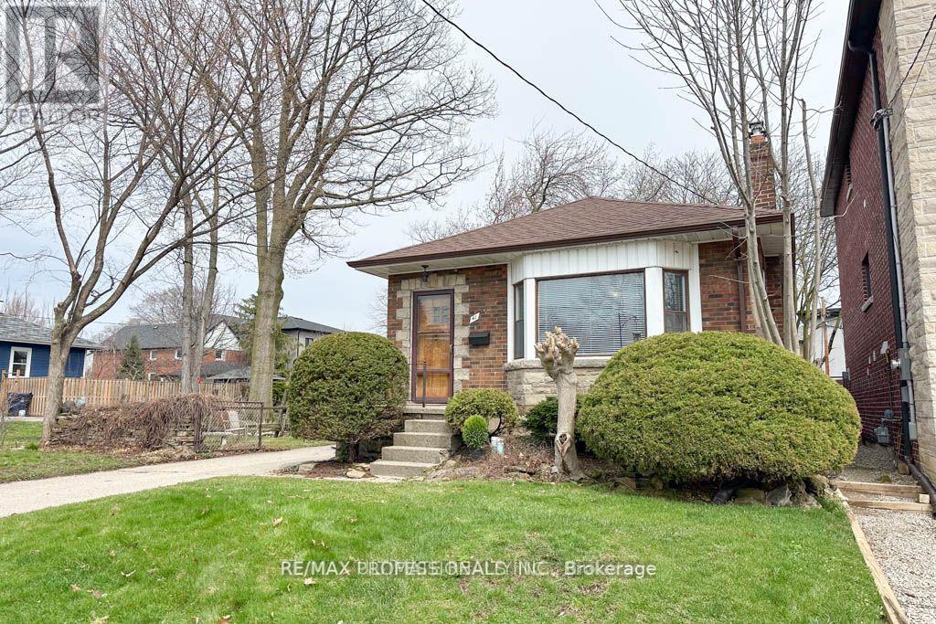 41 Thirty Third Street, Toronto, Ontario  M8W 3H2 - Photo 3 - W13650640