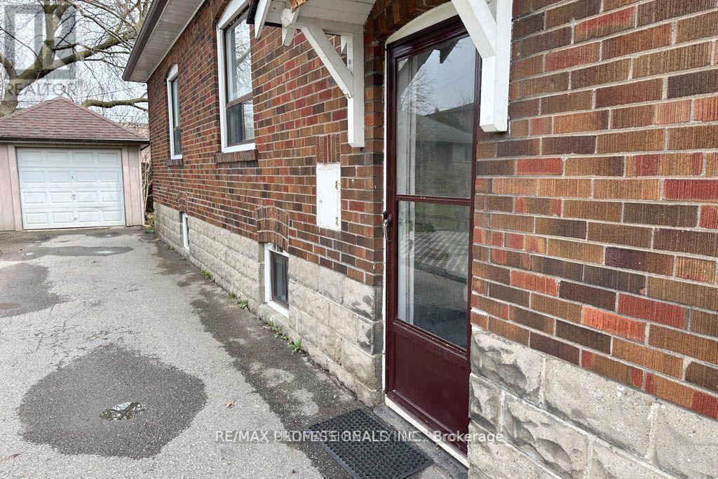 41 Thirty Third Street, Toronto, Ontario  M8W 3H2 - Photo 33 - W13650640