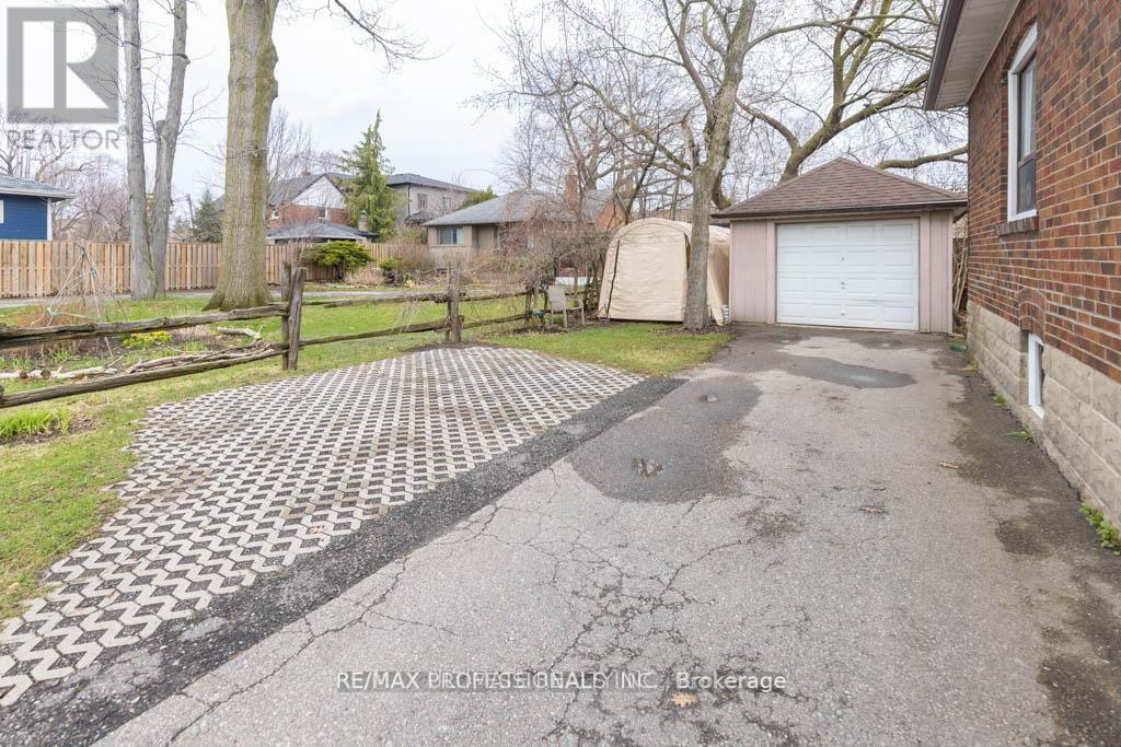41 Thirty Third Street, Toronto, Ontario  M8W 3H2 - Photo 39 - W13650640