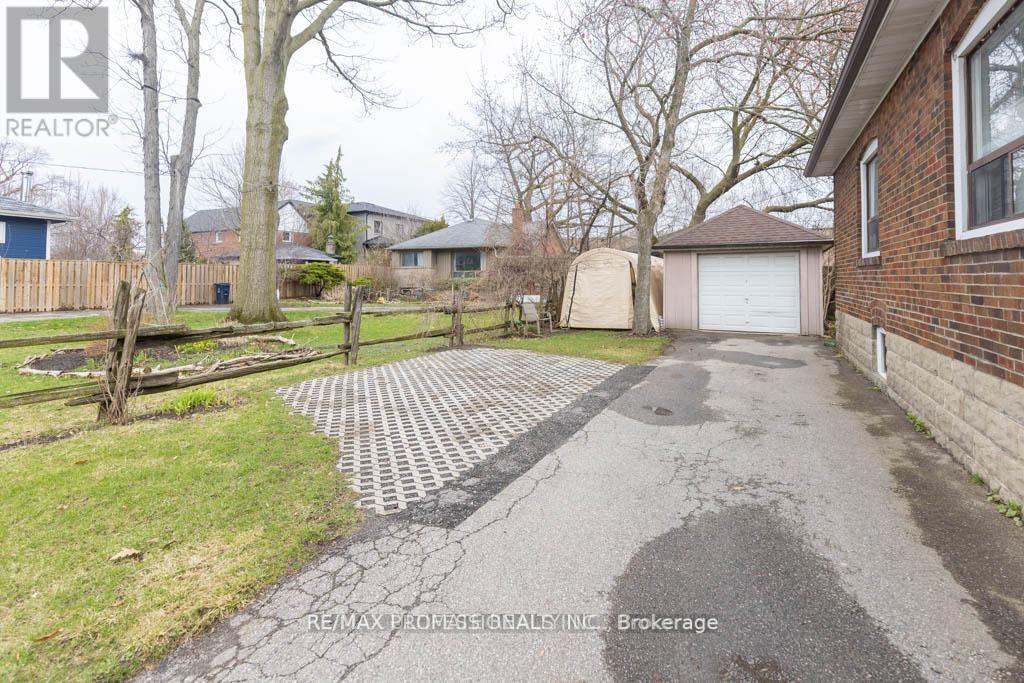 41 Thirty Third Street, Toronto, Ontario  M8W 3H2 - Photo 41 - W13650640