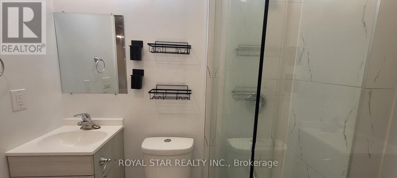Bsmt - 15 Masters Green Crescent, Brampton, Ontario  L7A 3K3 - Photo 7 - W13650764