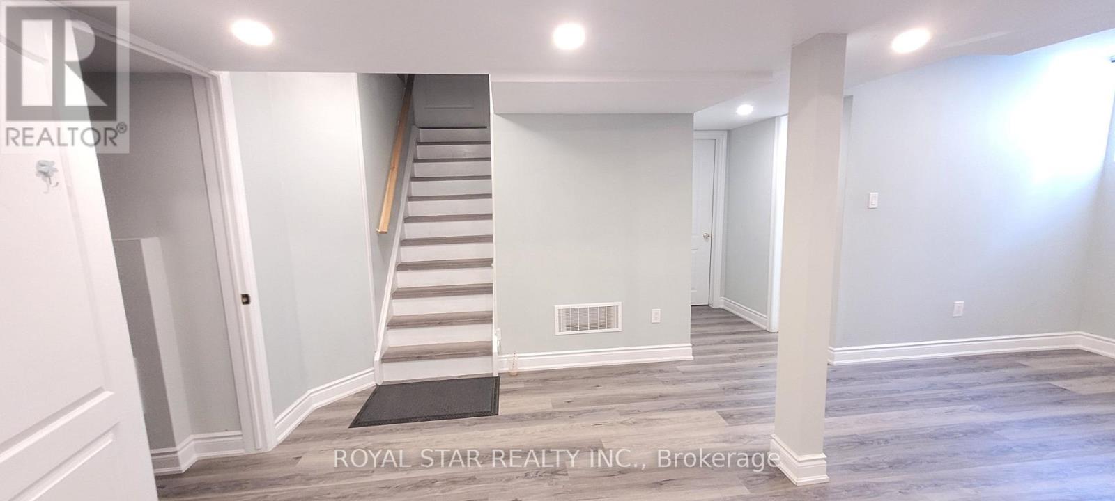 Bsmt - 15 Masters Green Crescent, Brampton, Ontario  L7A 3K3 - Photo 9 - W13650764