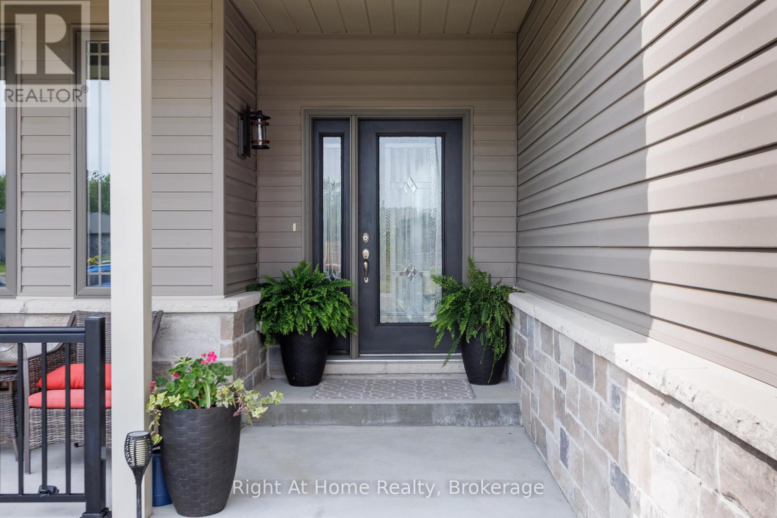 40 Birchmount Street, Quinte West, Ontario  K8V 0C6 - Photo 3 - X13648552