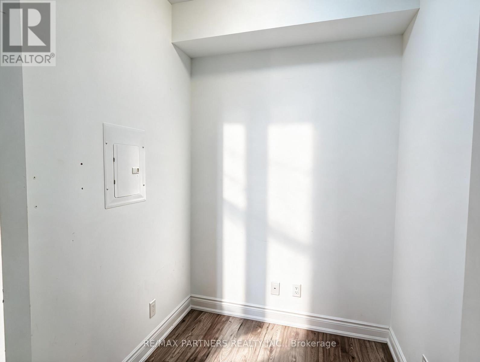 605 - 38 Cedarland Drive, Markham, Ontario L6G 0G7 - Photo 9 - N13636550