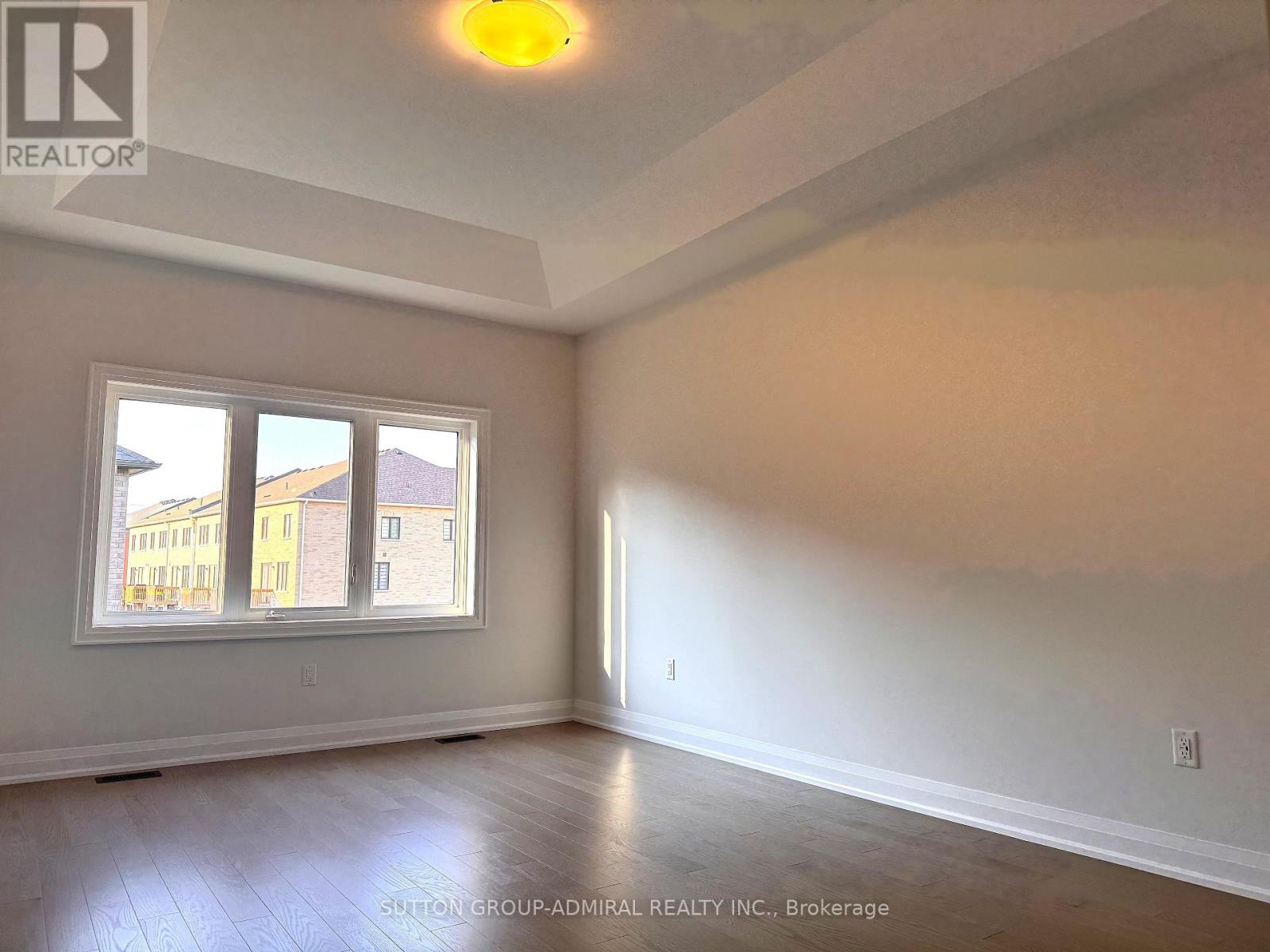 16 Donnacona Drive, Vaughan, Ontario  L4H 5L6 - Photo 10 - N13650198