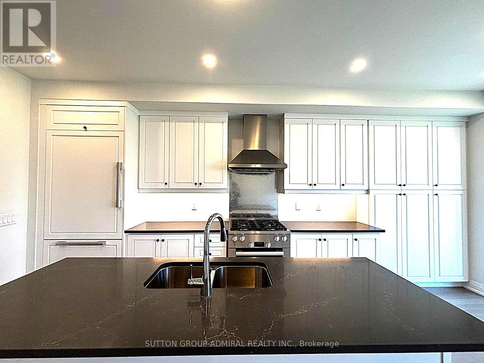 16 Donnacona Drive, Vaughan, Ontario  L4H 5L6 - Photo 4 - N13650198