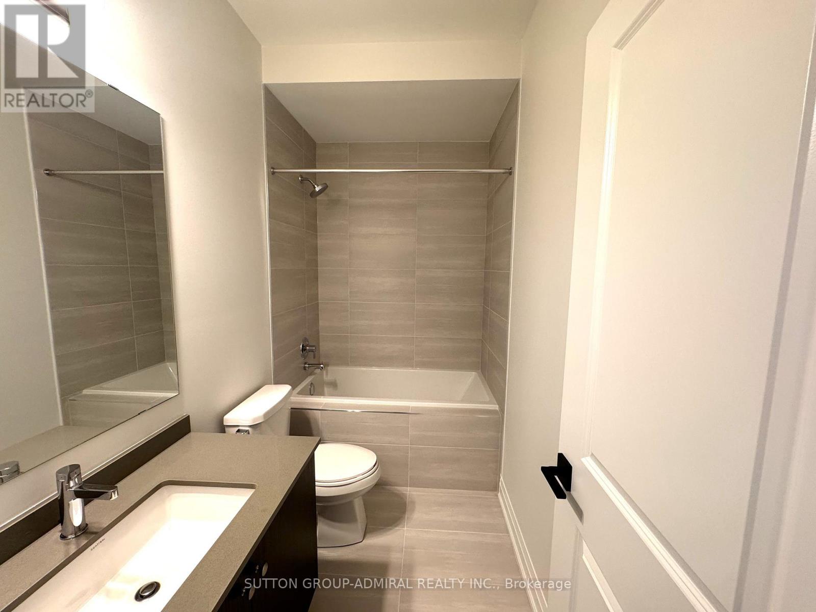 16 Donnacona Drive, Vaughan, Ontario  L4H 5L6 - Photo 24 - N13650198