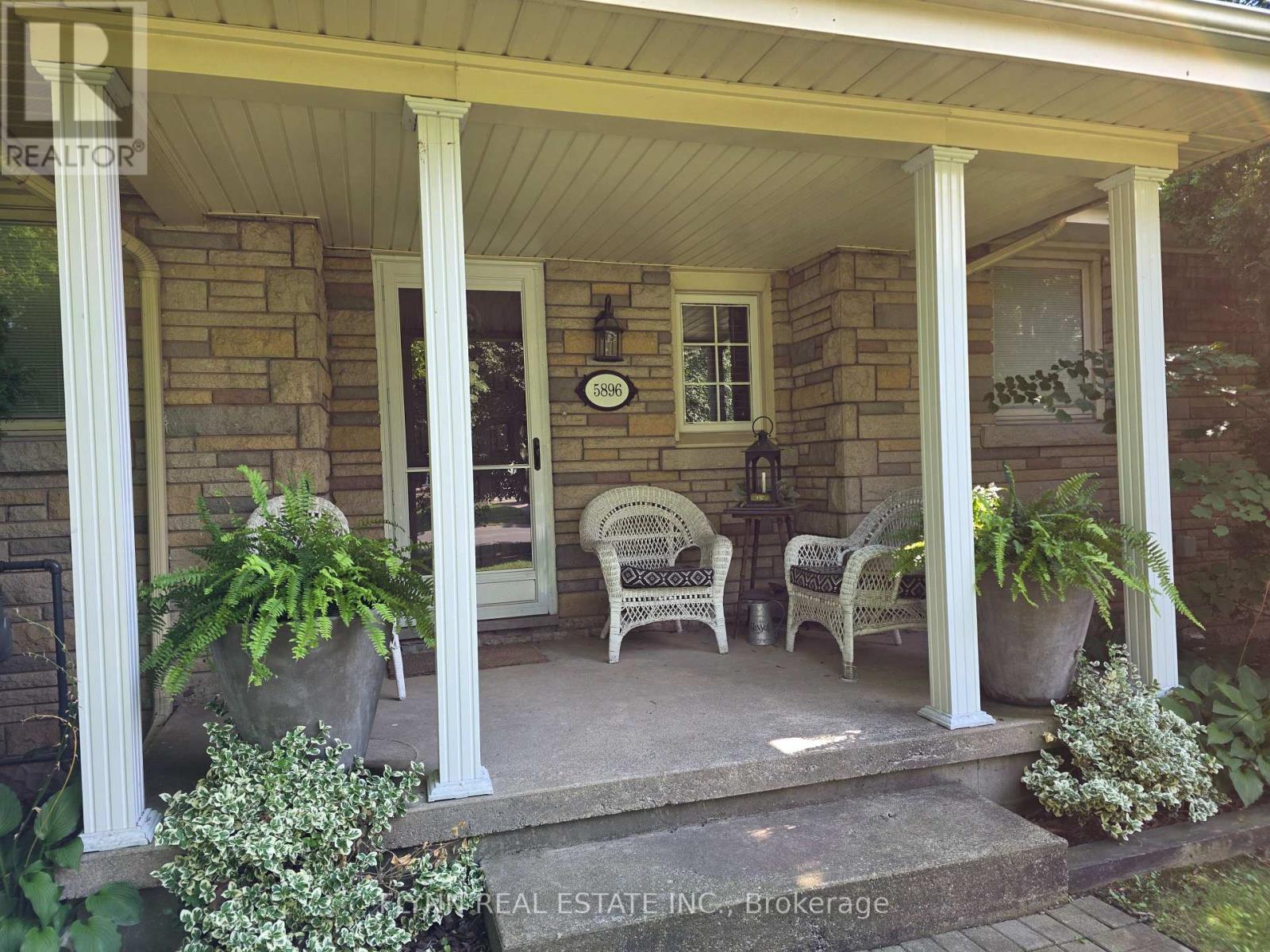 5896 Valley Way, Niagara Falls, Ontario  L2E 1Y1 - Photo 1 - X13650736