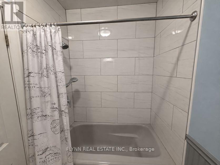 5896 Valley Way, Niagara Falls, Ontario  L2E 1Y1 - Photo 20 - X13650736