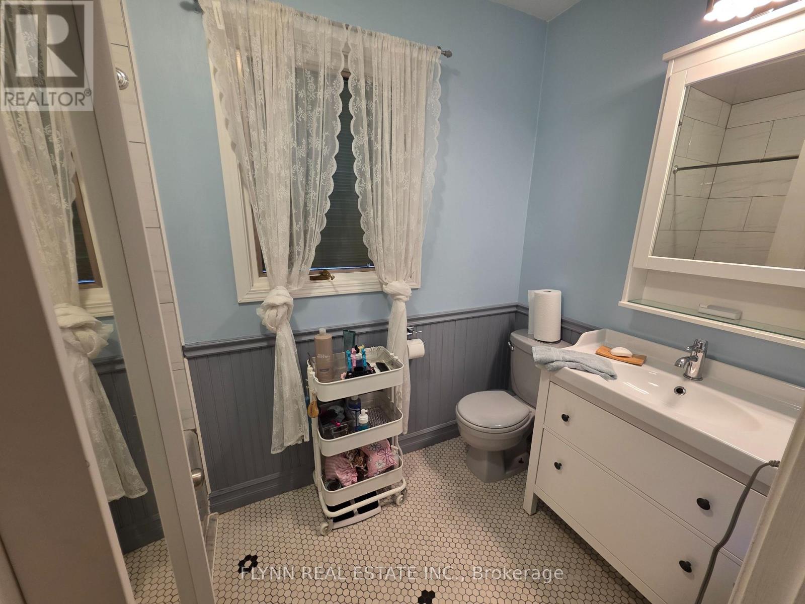 5896 Valley Way, Niagara Falls, Ontario  L2E 1Y1 - Photo 21 - X13650736