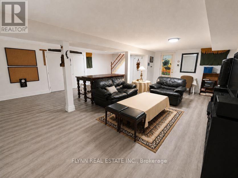 5896 Valley Way, Niagara Falls, Ontario  L2E 1Y1 - Photo 29 - X13650736