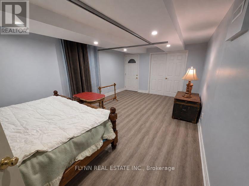 5896 Valley Way, Niagara Falls, Ontario  L2E 1Y1 - Photo 32 - X13650736