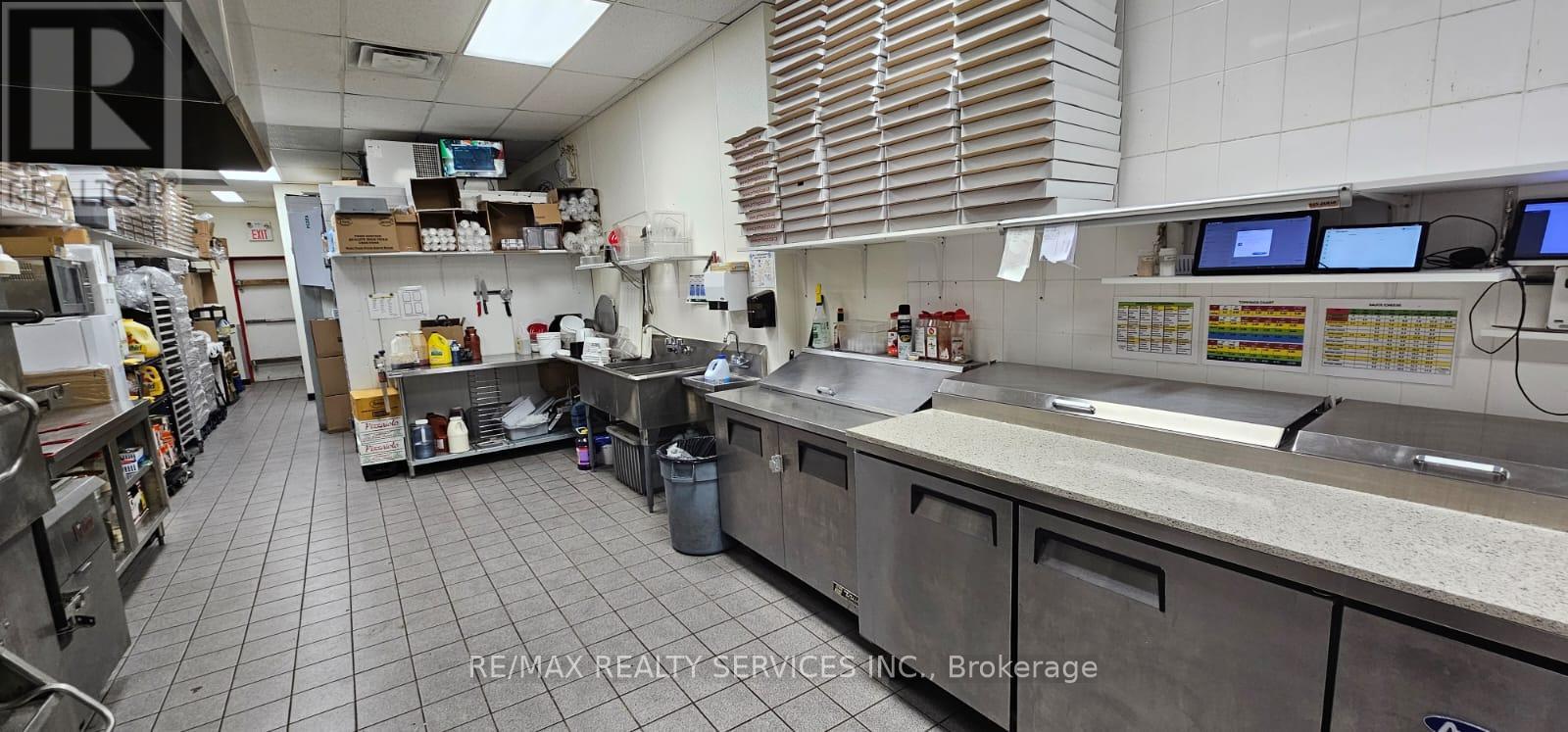 919 Commissioners Road E, London South, Ontario  N5Z 3H9 - Photo 6 - X13650874
