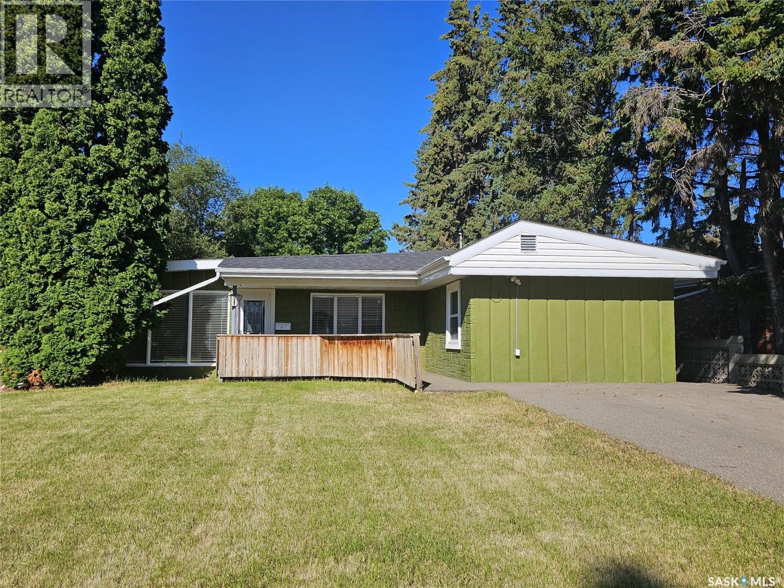 1971 99th STREET, North Battleford, Saskatchewan
