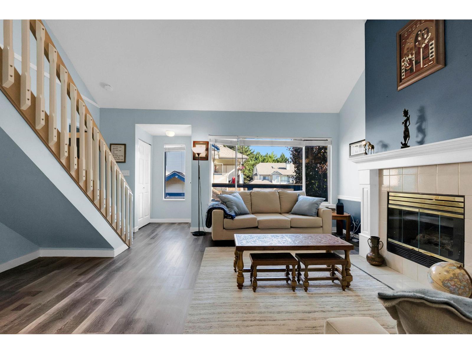 213 7837 120a St Street, Surrey, British Columbia  V3W 0W9 - Photo 2 - R3153261