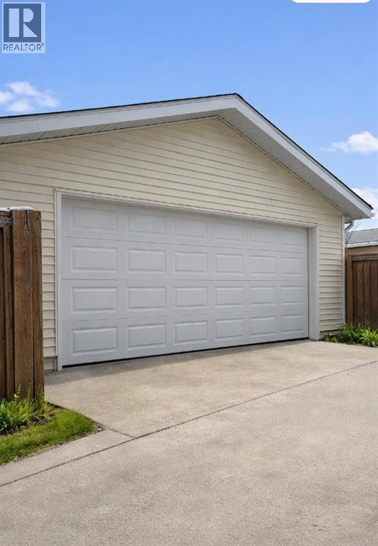 39 Meadowlark Boulevard N, Lethbridge, Alberta  T1H 4R4 - Photo 28 - A2328779