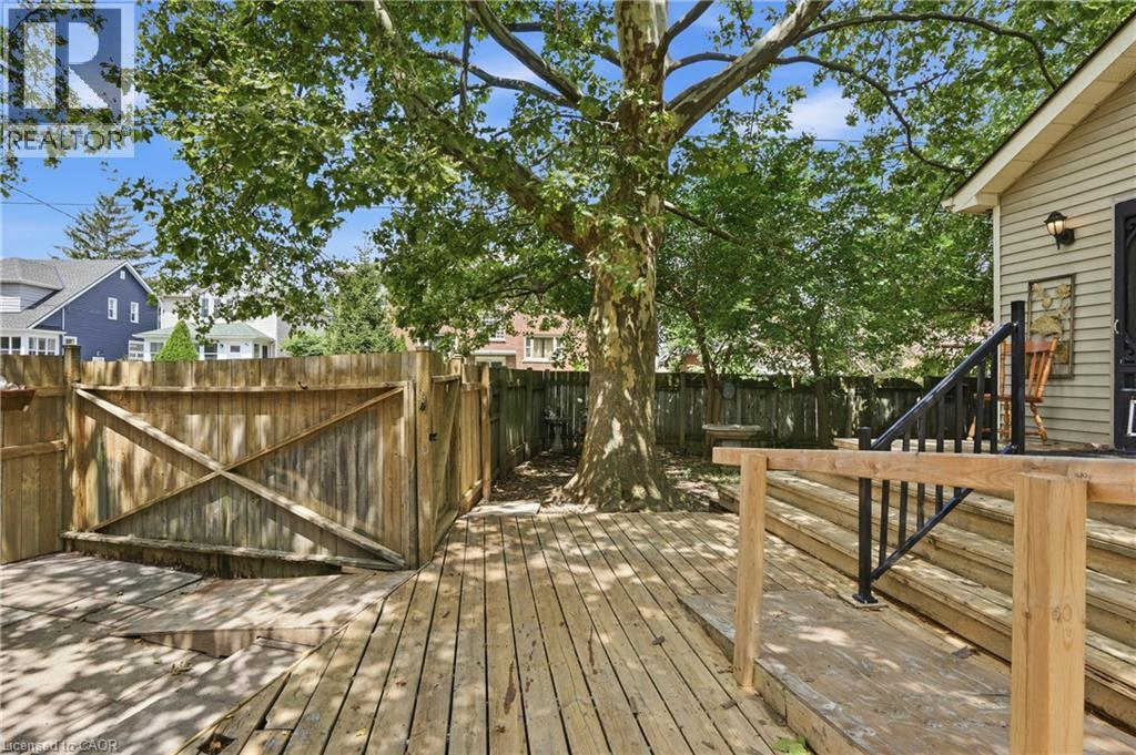 83 York Street, St. Catharines, Ontario  L2R 6C8 - Photo 11 - 40850521
