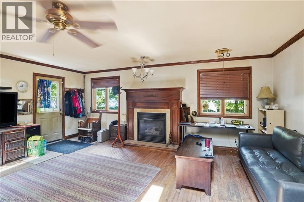 83 York Street, St. Catharines, Ontario  L2R 6C8 - Photo 5 - 40850521
